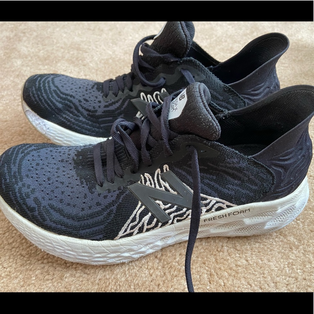 New Balance Fresh Foam Running Shoes Womens Size 8.5